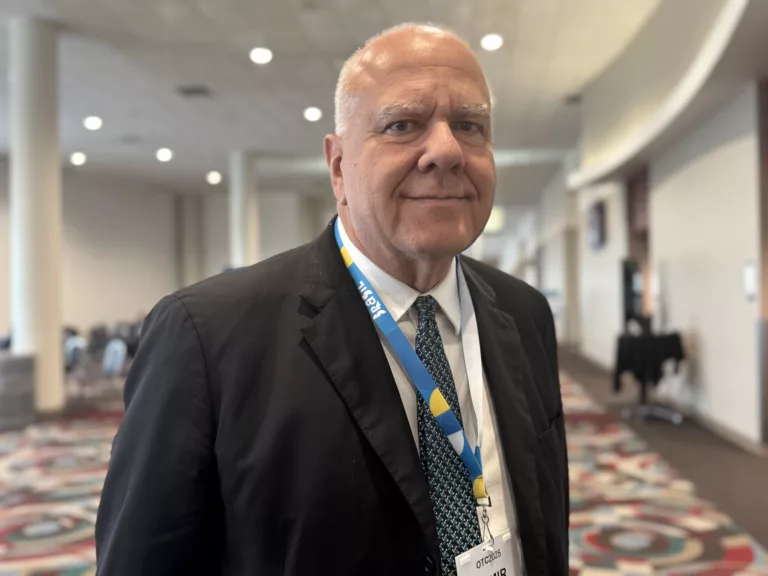 Samir Awad, diretor da PPSA deu entrevista ao estúdio eixos durante a OTC 2025. Foto: eixos